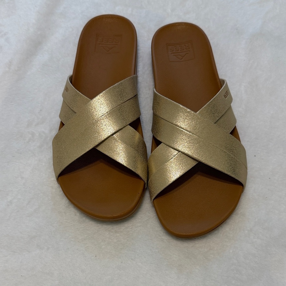 Reef Cushion Spring Bloom  Gold Sandals Size 10